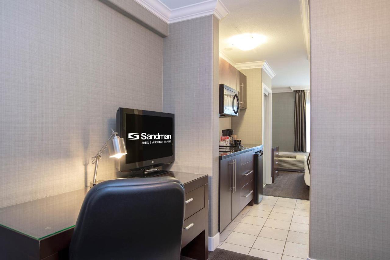 Sandman Hotel Vancouver Airport Ричмонд Экстерьер фото