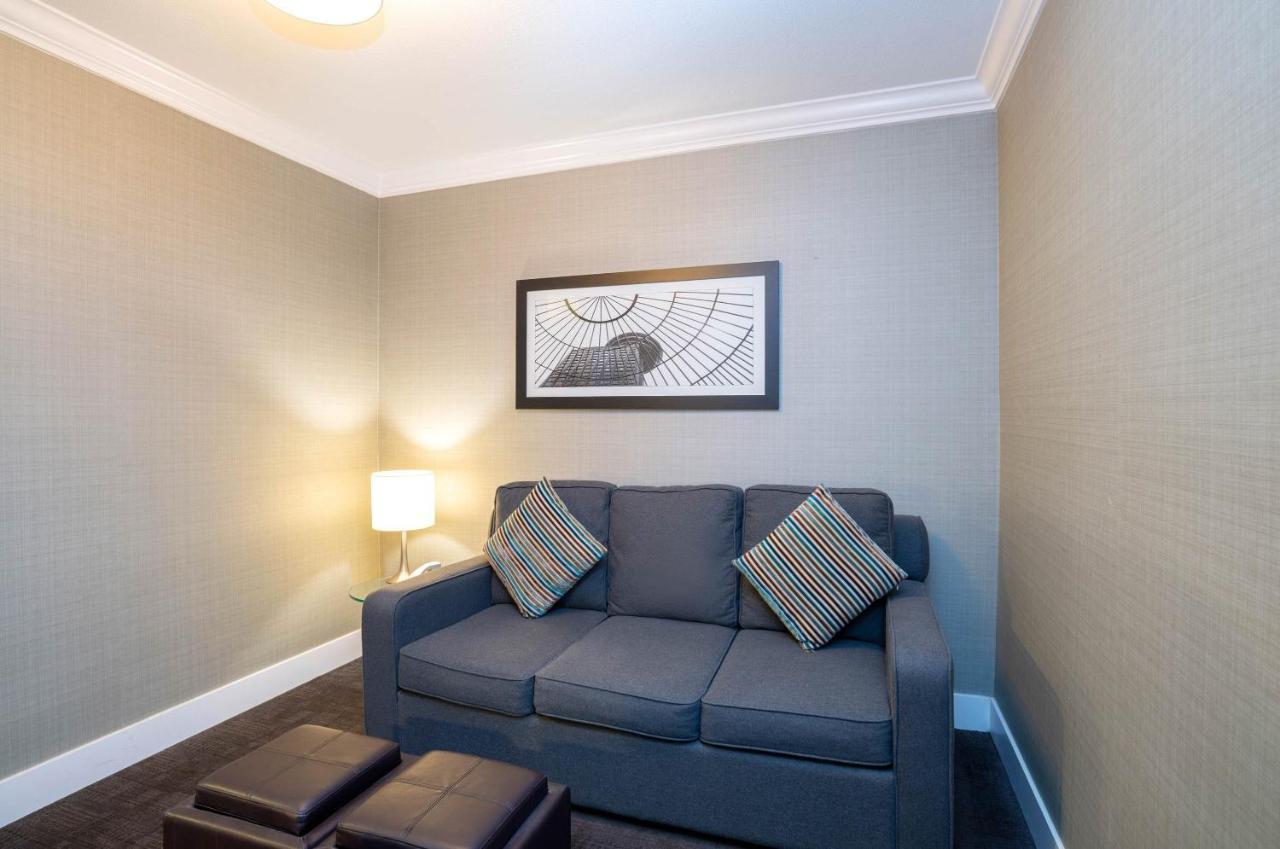 Sandman Hotel Vancouver Airport Ричмонд Экстерьер фото