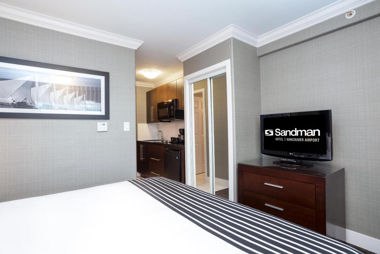 Sandman Hotel Vancouver Airport Ричмонд Экстерьер фото