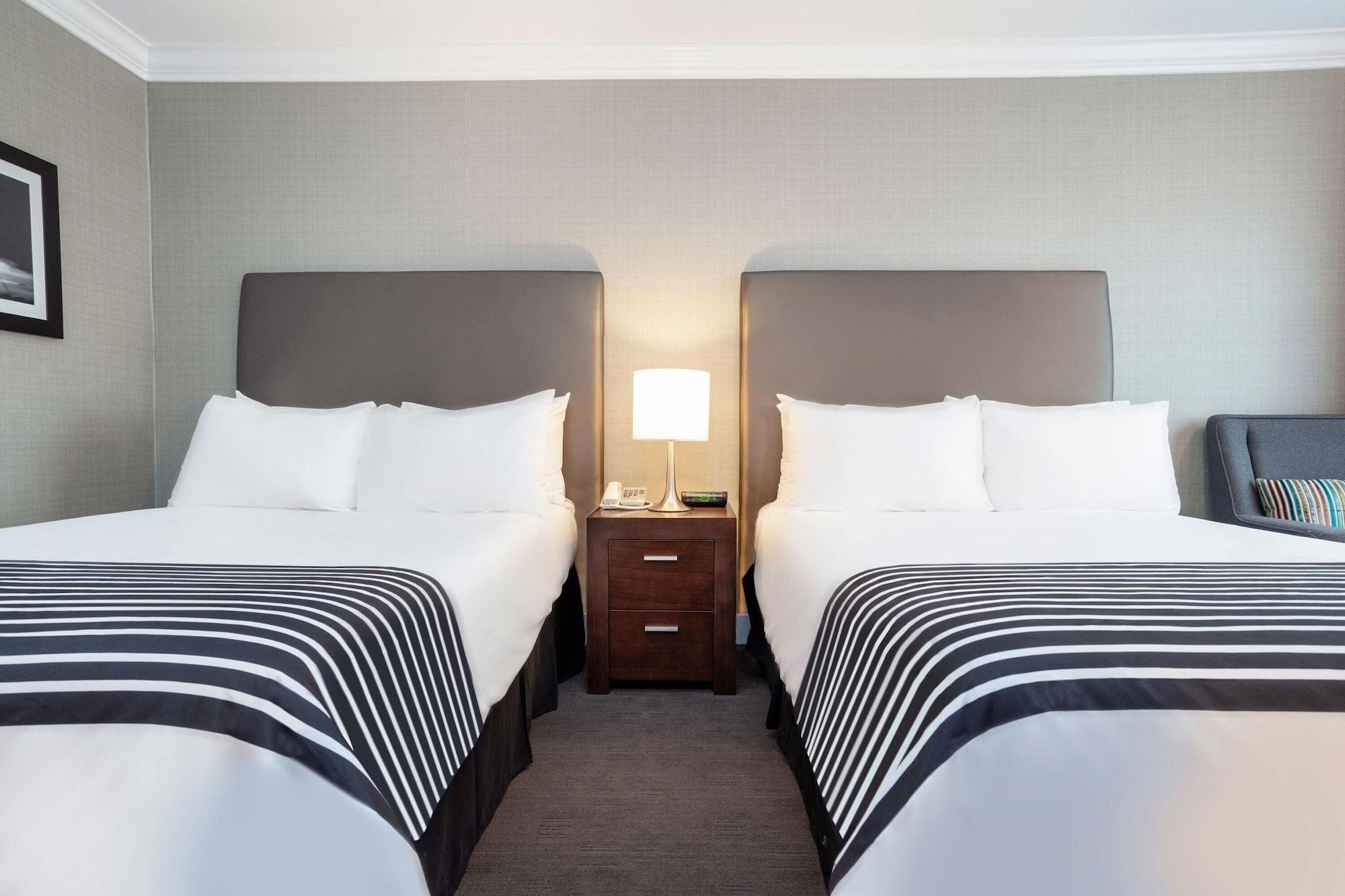 Sandman Hotel Vancouver Airport Ричмонд Экстерьер фото
