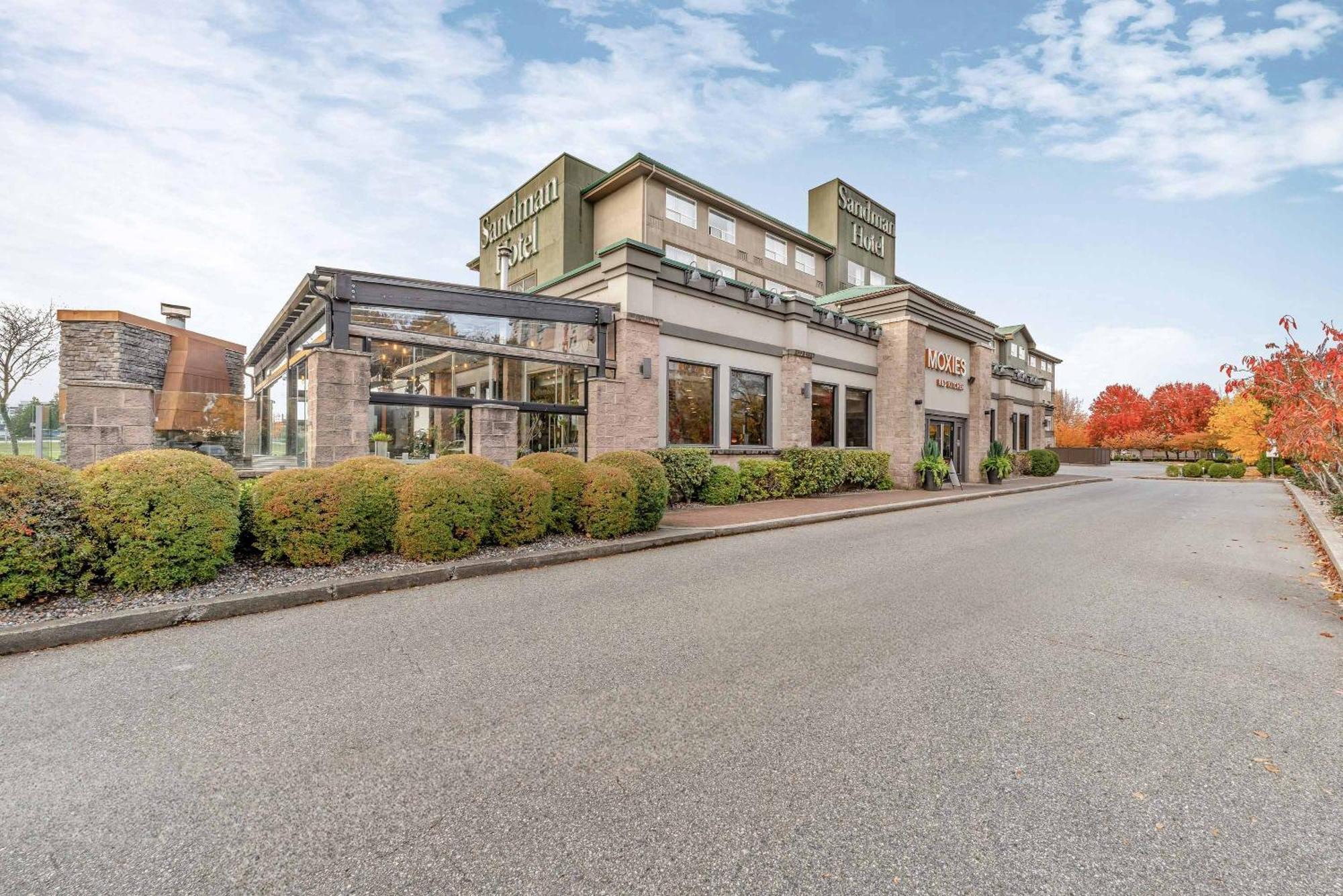 Sandman Hotel Vancouver Airport Ричмонд Экстерьер фото