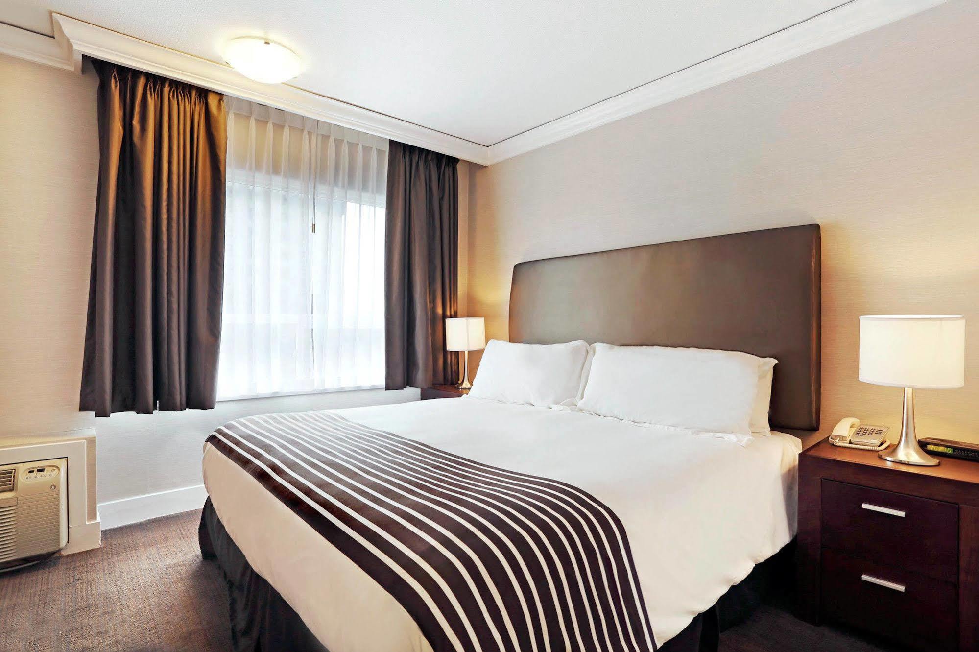 Sandman Hotel Vancouver Airport Ричмонд Экстерьер фото